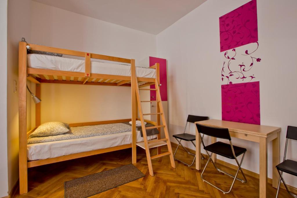 Centrum House Hostel Brasov Room photo